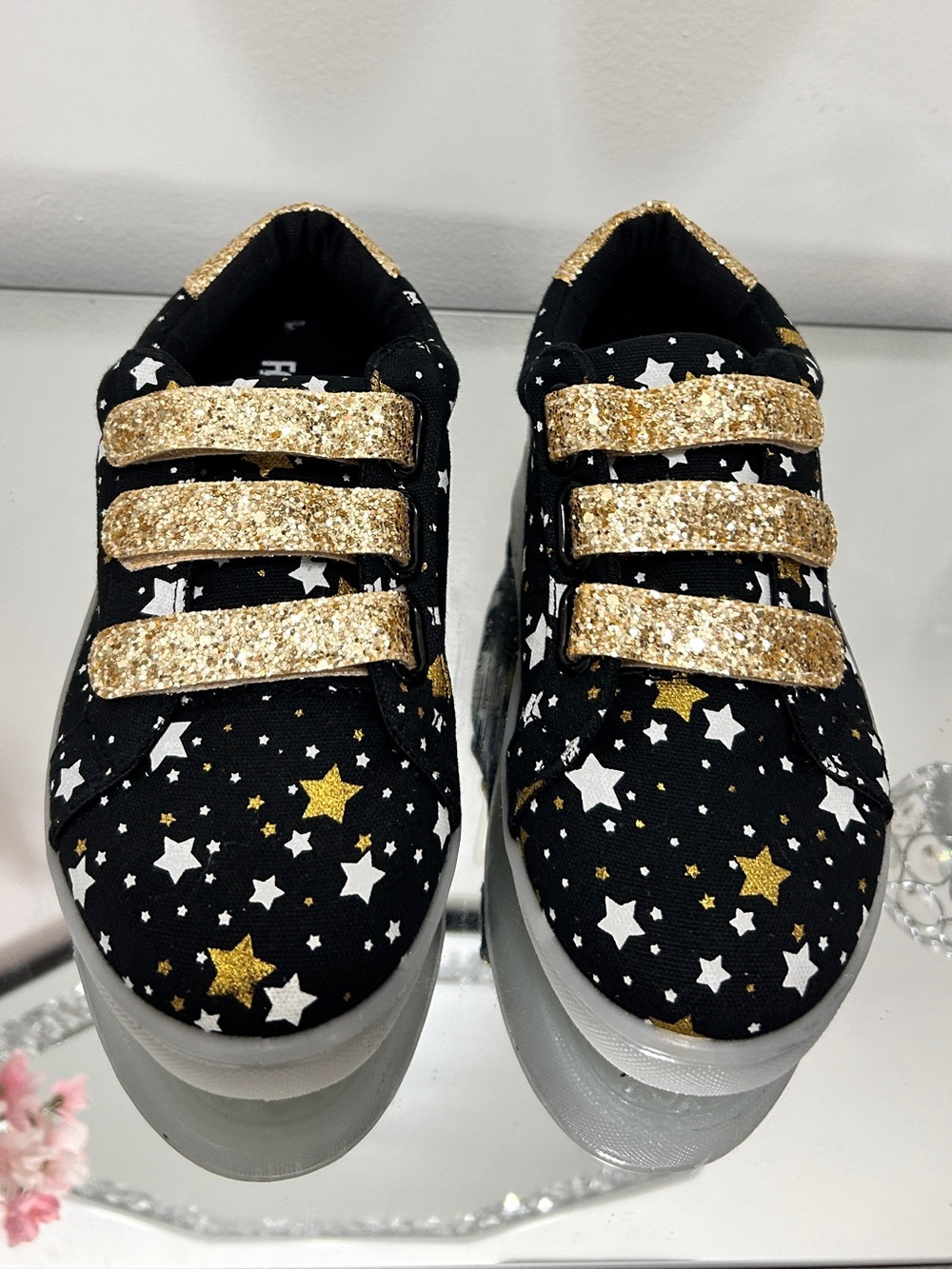 Fabkids Girls Star Print Glitter Sneakers Gold Black Velcro Size 3